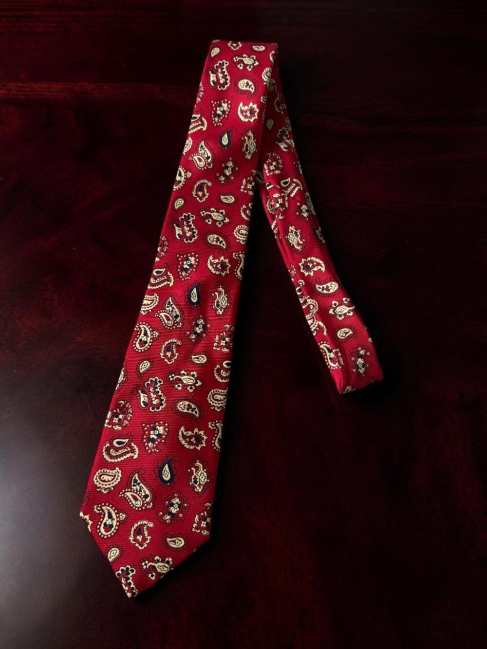 LIBERTY OF LONDON Vintage Red Paisley Tie